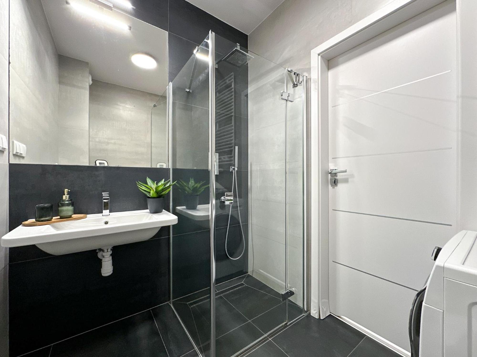 Krakowski Zakatek- Apartament Premium Z Garazem Exterior foto